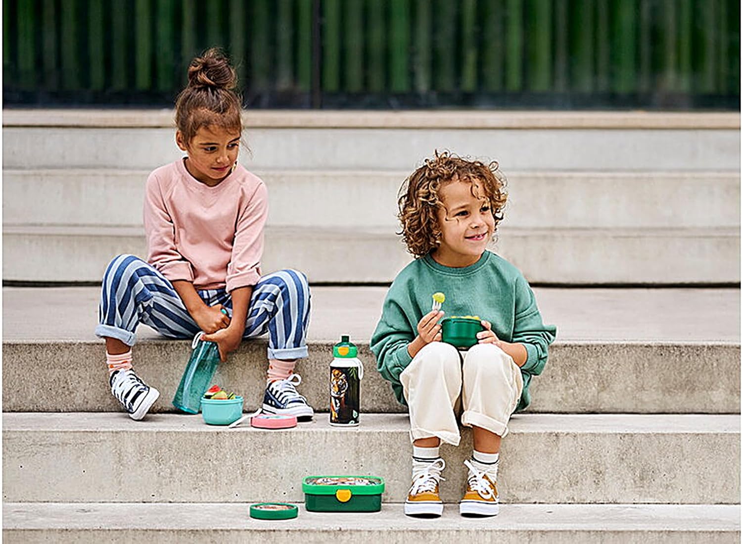 Mepal - Fruitbox Campus - Lunchbox voor kinderen - Vaatwasmachinebestendig en magnetronbestendig - BPA-vrij - 300 ml - Little Farm