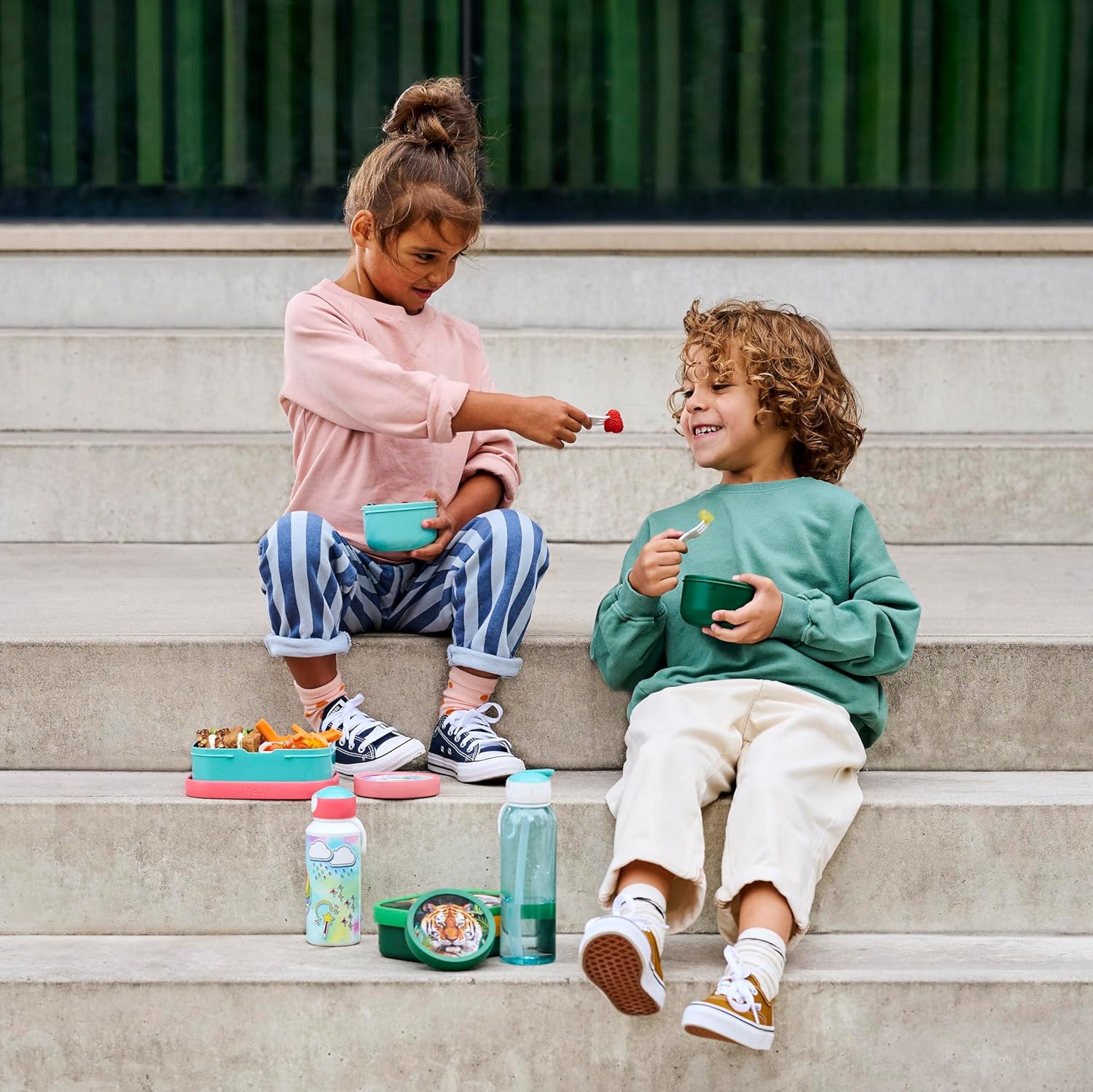 Mepal - Fruitbox Campus - Lunchbox voor kinderen - Vaatwasmachinebestendig en magnetronbestendig - BPA-vrij - 300 ml - Little Farm